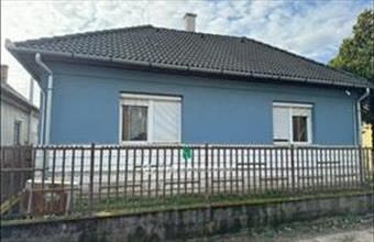 Eladó Tiszadadai családi ház hirdetés (45442832)