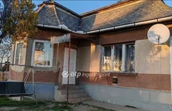 Eladó Jászfényszarui családi ház hirdetés (45242459)