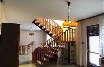 Eladó Gyulai családi ház hirdetés (87673982)