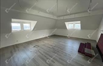 Eladó Fertőszentmiklósi tégla lakás hirdetés (98946767)