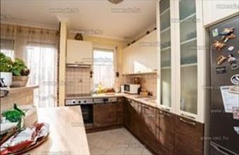 Eladó Budapest III. kerületi panel lakás hirdetés (51661743)