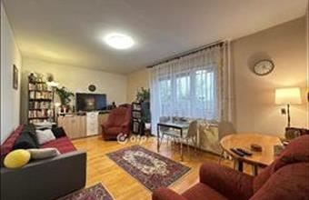 Eladó Budapest IX. kerületi csúsztatott zsalus lakás hirdetés (37387652)