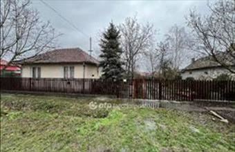 Eladó Komádi családi ház hirdetés (17939248)