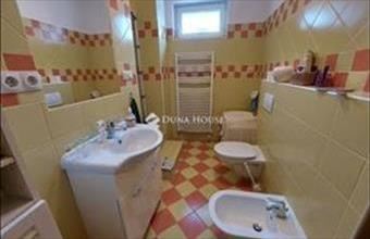 Eladó Budapest III. kerületi családi ház hirdetés (34557493)