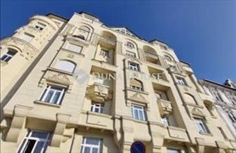 Kiadó Budapest V. kerületi üzlethelyiség utcafronton hirdetés (22775248)