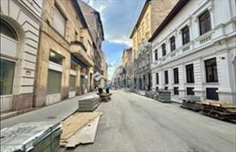 Eladó Budapest VI. kerületi üzlethelyiség utcafronton hirdetés (54633547)