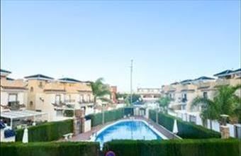 Eladó Spanyolországi sorház hirdetés (59355876)