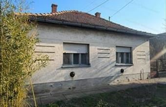 Eladó Fegyverneki családi ház hirdetés (33532562)