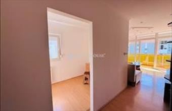 Eladó Pécsi csúsztatott zsalus lakás hirdetés (36587747)