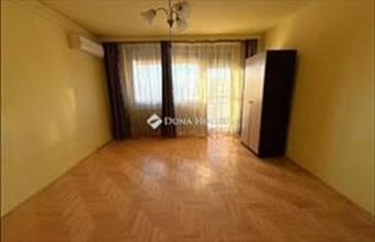 Eladó Kecskeméti panel lakás hirdetés (35843745)