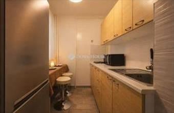 Eladó Budapest VIII. kerületi csúsztatott zsalus lakás hirdetés (61843874)