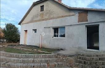 Eladó Kiszombori családi ház hirdetés (43855434)