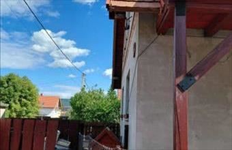 Eladó Pilisvörösvári családi ház hirdetés (27777322)