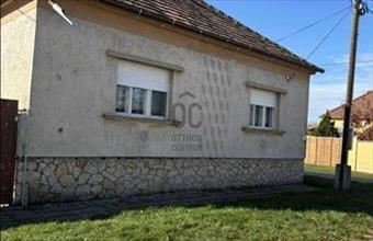 Eladó Pápai családi ház hirdetés (34477819)