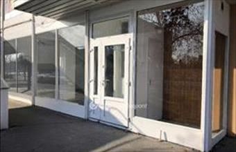 Eladó Ajkai üzlethelyiség utcafronton hirdetés (12444551)