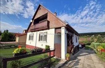 Eladó Gödöllői családi ház hirdetés (76447444)