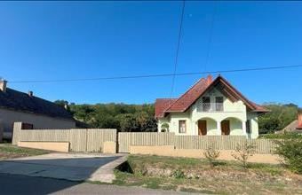 Eladó Erdősmároki családi ház hirdetés (94437763)