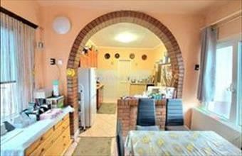 Eladó Várpalotai családi ház hirdetés (82434247)