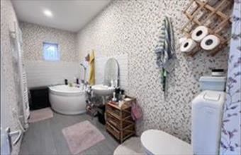 Eladó Polgári családi ház hirdetés (35379351)