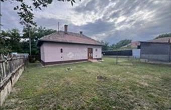 Eladó Tiszacsegei családi ház hirdetés (59491547)