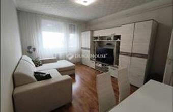 Eladó Hatvani panel lakás hirdetés (73645418)