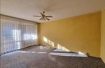 Eladó Pápai panel lakás hirdetés (32747331)