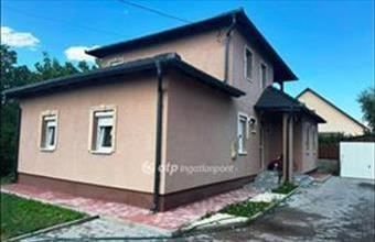 Eladó Poroszlói családi ház hirdetés (44299444)