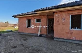 Eladó Kecskeméti ikerház hirdetés (47232523)