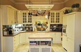 Eladó Kecskeméti családi ház hirdetés (87793558)