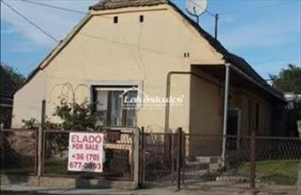 Eladó Szári családi ház hirdetés (74453483)