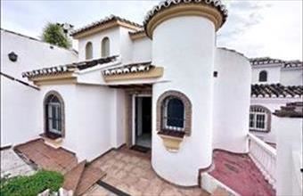 Eladó Spanyolországi sorház hirdetés (46433786)