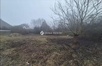 Eladó Vonyarcvashegyi lakóövezeti telek hirdetés (76745998)