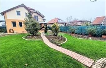 Eladó Szegedi családi ház hirdetés (83579235)