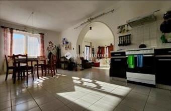 Eladó Kiskunlacházai családi ház hirdetés (45666241)