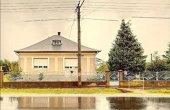 Eladó Felsőnyárádi családi ház hirdetés (72384863)