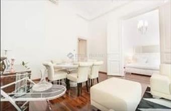 Kiadó Budapest VI. kerületi tégla lakás hirdetés (23986949)