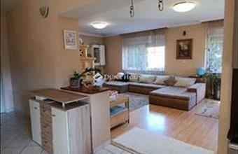 Eladó Veresegyházi családi ház hirdetés (32678749)