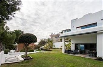 Eladó Spanyolországi sorház hirdetés (83654773)