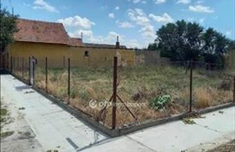 Eladó Csongrádi lakóövezeti telek hirdetés (57332837)