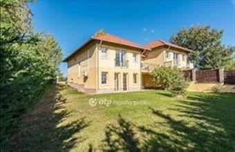 Eladó Piliscsabai ikerház hirdetés (33125437)