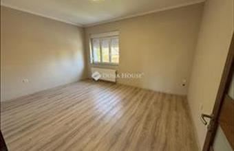 Eladó Budapest XXI. kerületi tégla lakás hirdetés (33543323)