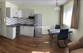 Kiadó Balatonfüredi tégla lakás hirdetés (34814547)