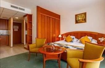 Eladó Hévízi tégla lakás hirdetés (53855935)