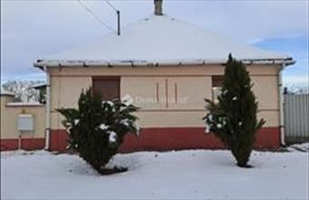 Eladó Kunbajai családi ház hirdetés (96749926)