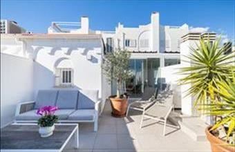 Eladó Spanyolországi sorház hirdetés (78895971)