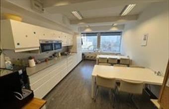 Kiadó Győri iroda irodaházban hirdetés (44499398)