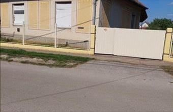 Eladó Tengelici családi ház hirdetés (37535378)