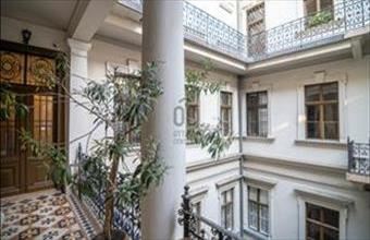 Eladó Budapest VI. kerületi tégla lakás hirdetés (73477722)