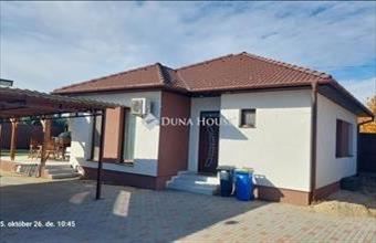 Eladó Kecskeméti családi ház hirdetés (99374353)