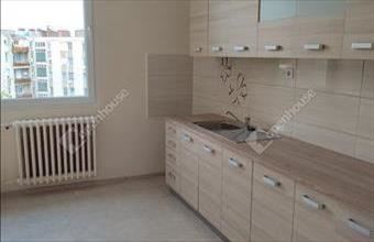 Eladó Tatabányai csúsztatott zsalus lakás hirdetés (25446655)